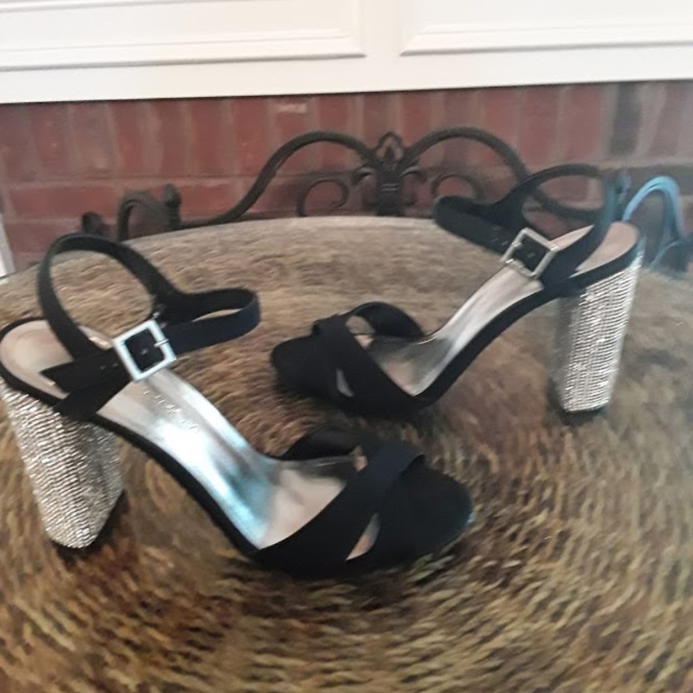 Caparros Shoes